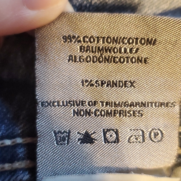 Silver Jeans - Picture 7 of 8